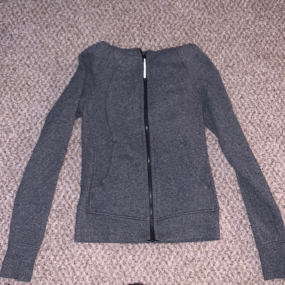 lululemon heather grey scuba jacket